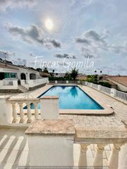 Haus  Santa maria. Chalet adosado en son bou