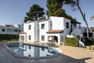 Appartement  Mestral. Apartamento con licencia turística, piscina comunitaria y terraz