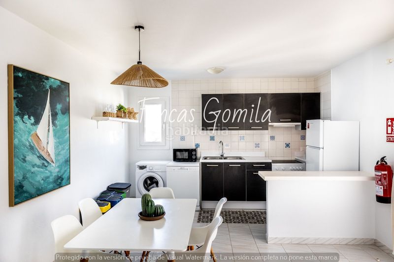 Foto c1a4b9e3-b177-4b67-8996-84345cb144f0. Apartament amb piscina a Cala Blanca Ciutadella de Menorca