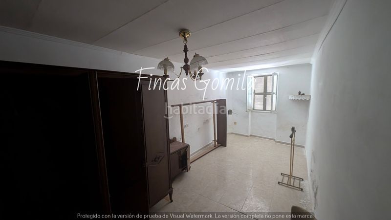 Foto db1abaef-420d-40ca-812a-03248976af41. Masia a Ferreries poble Ferreries
