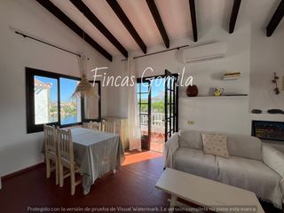 Pis  Pescadors. Piso en sol del este, es castell, con licencia tur�stica y espec