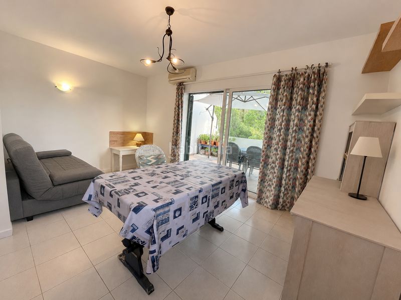 Foto 3a11dc8d-3606-4c95-b481-576be00706a3. Apartament amb piscina a Son Parc Es Mercadal