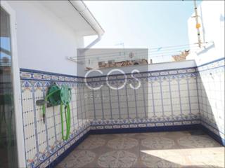 Casa en San Bartolom - Milln de Priego. Casa en zona centro de jan con terraza y garaje incluido