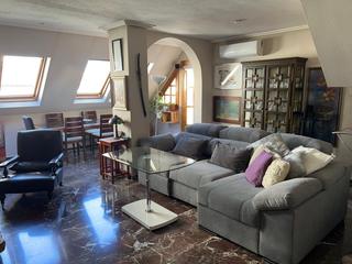Miete Zweistöckige Wohnung in San Bartolomé - Millán de Priego. Mágnifico dúplex junto al mercado san francisco