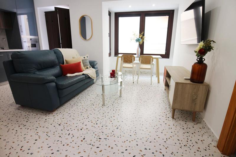 Foto 9b1a4bcf-ff59-4ca3-885d-6feae11c83cc. Alquiler ático apartamento en alquiler reformado en Jaén