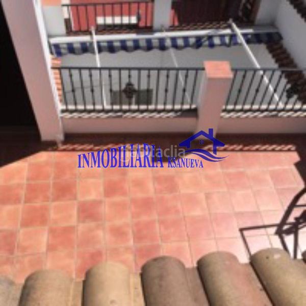 Foto f4393bd2-d8fc-464b-a122-e2953d7e6eca. Casa amb calefacció aparcament a casco histórico - ribera - san basilio Córdoba