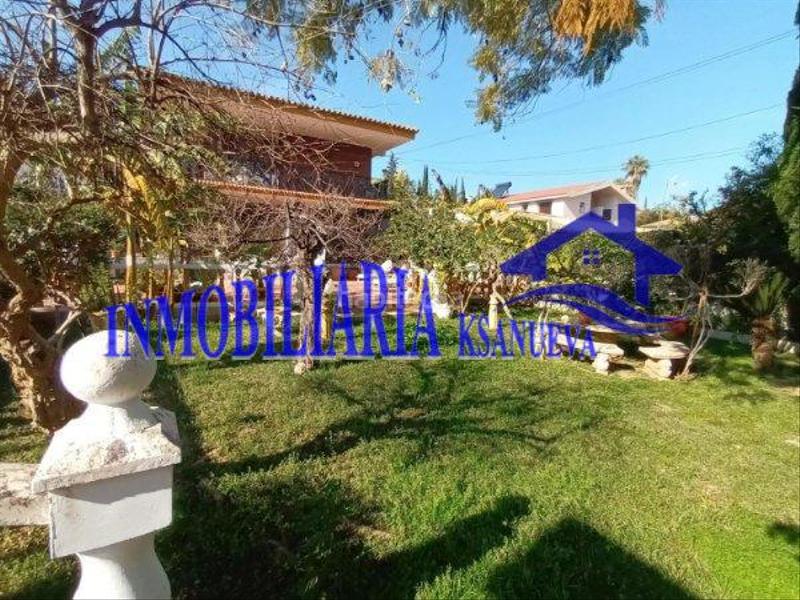 Foto 2171a267-bcdb-4e46-a7f6-72d6fe61a9ca. Xalet amb piscina a El Brillante -El Naranjo - El Tablero Córdoba