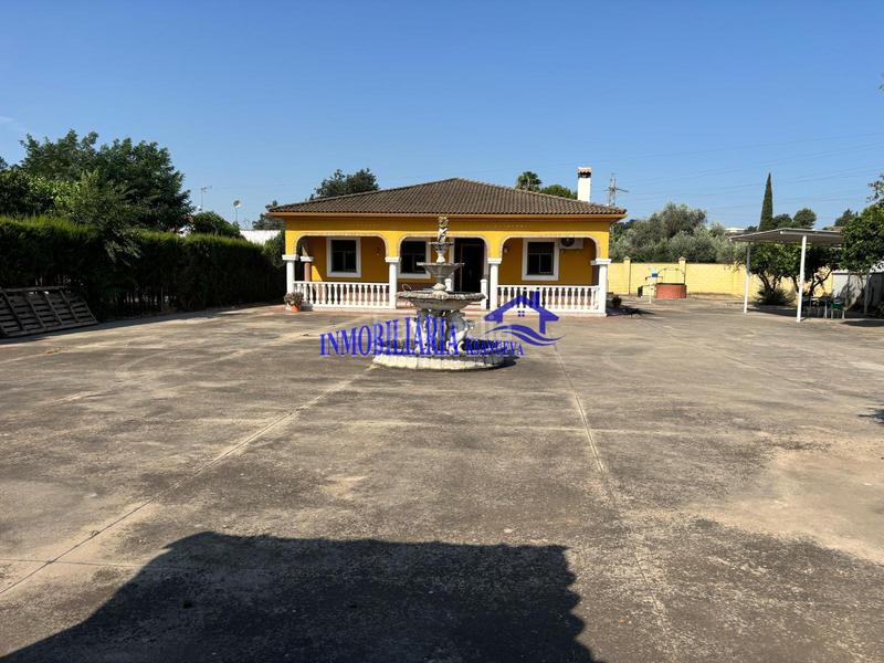Foto cc6e6d64-8cf5-44ae-8e9d-8102536eaf24. Chalet  en Alcolea Córdoba