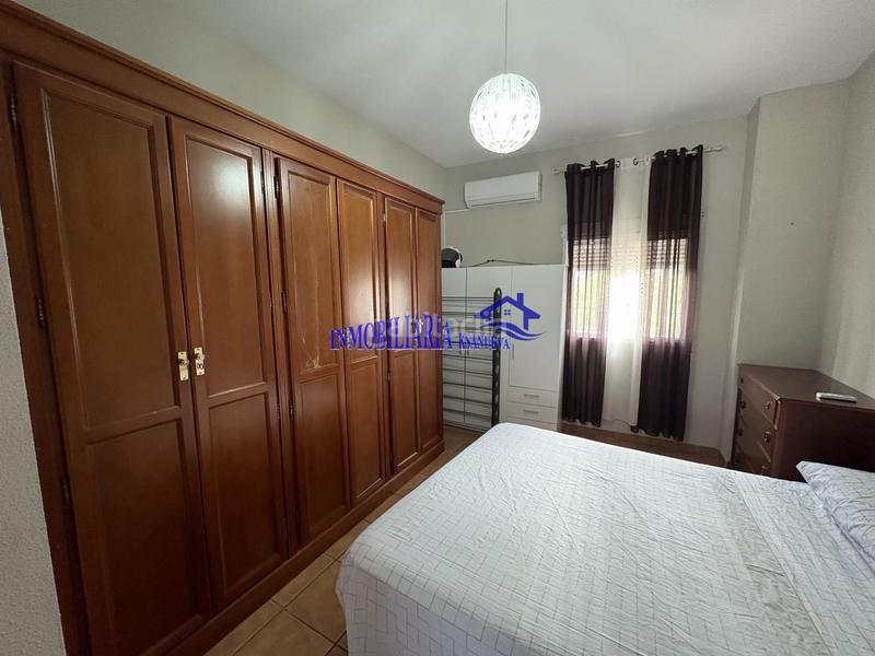 Foto 5369fb38-b290-4891-a0c6-f3267b046540. Miete chalet mit parking in Alcolea Córdoba