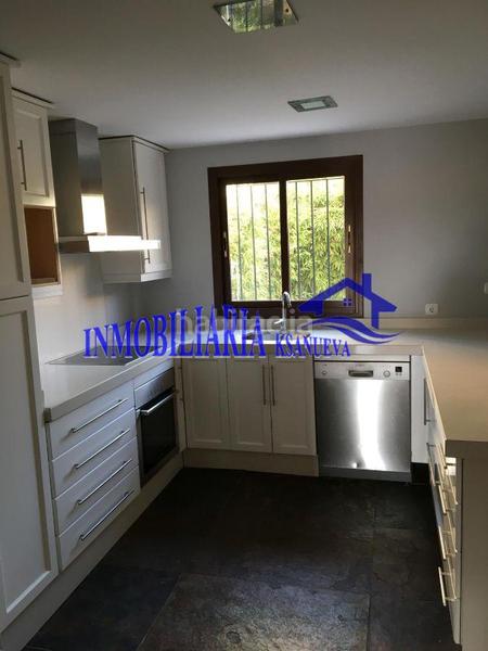 Foto dbd0ef68-7272-4540-952d-3c76e70cfe0f. Casa con riscaldamento parcheggio piscina in El Brillante -El Naranjo - El Tablero Córdoba