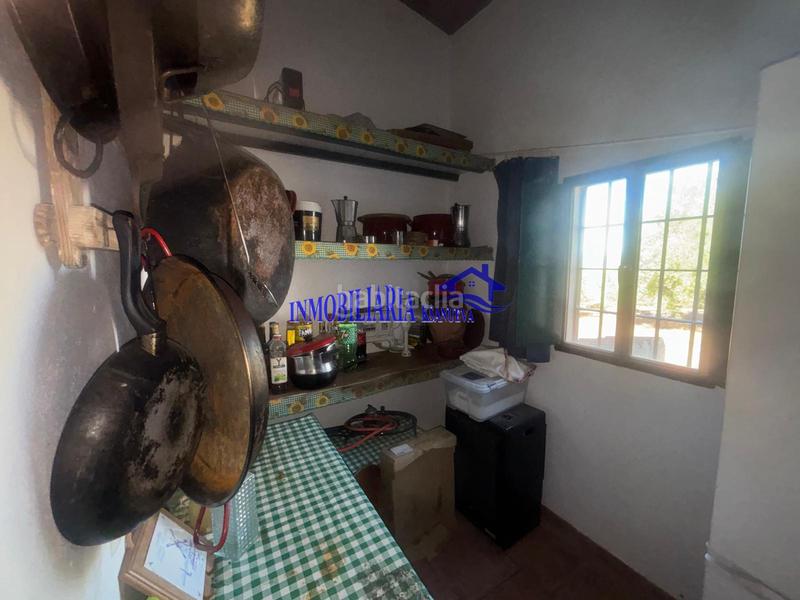 Foto 5550bdf5-b145-4f94-9cb8-e22ec85e9baa. Masia amb aparcament a Montoro