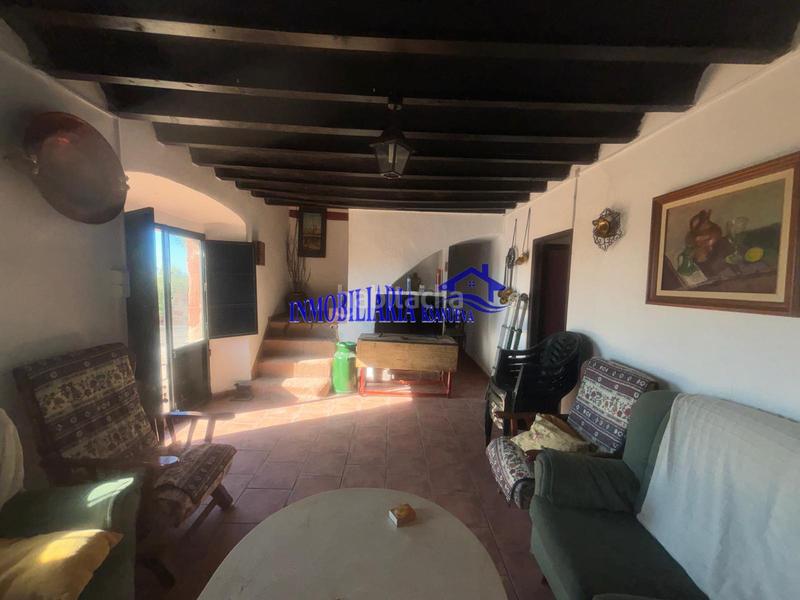 Foto 74f3e009-e6a8-4c66-8475-9f5cec26c21f. Masia amb aparcament a Montoro