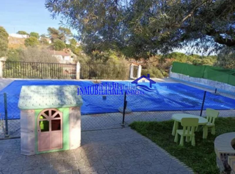 Foto df5d9416-db9e-4c52-8ede-d195b801387f. Xalet amb piscina a Almodóvar del Río