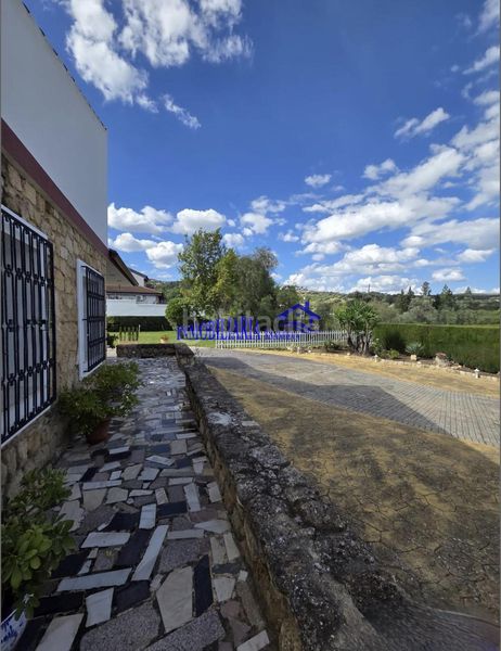 Foto b93d8f4e-85c3-45a3-9bd8-e227d81aea8f. Xalet amb piscina a Alcolea Córdoba