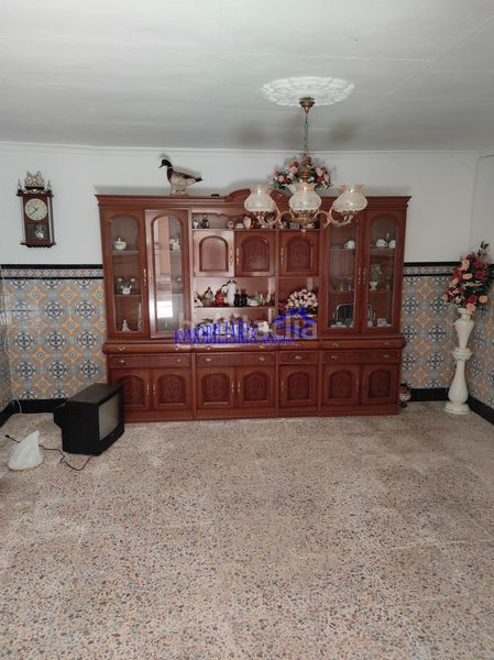 Foto d5ec7ebf-7012-48f8-9a0f-287668935d27. Casa a Fernán - Núñez