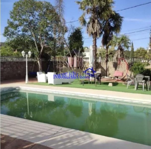 Foto f7b0a381-f605-4b37-a133-3ee27386e308. Chalet  en Paraíso Arenal - La Colina Córdoba