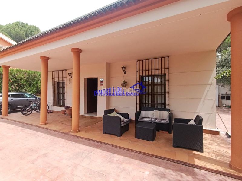Foto 3d8d07a0-6bd2-47df-9807-f78074850d38. Xalet amb calefacció piscina a Santa Maria de Trassierra Córdoba