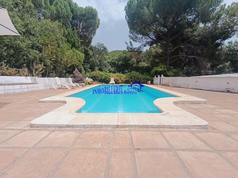 Foto ce4fe351-a2af-4a4e-abef-33ca96bdb459. Xalet amb calefacció piscina a Santa Maria de Trassierra Córdoba