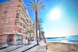 Apartament a Zona Playa del Cura. Apartamento reformado con vistas al mar