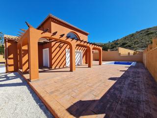 Xalet a Busot. Chalet independiente en busot - urb. bonalba