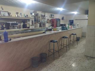 Local commercial à Centro. Se vende localantiguo bar granada