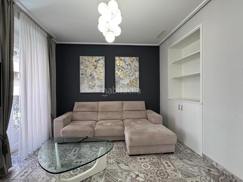 Foto 26158305-f771-4e42-89bc-fef29127ef27. Rent flat in Barrio del Centro Alicante