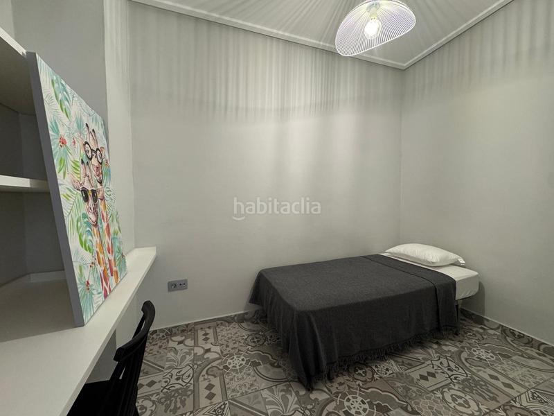 Foto 3d24d6af-01d5-42f1-b280-e7563ed04de5. Rent flat in Barrio del Centro Alicante