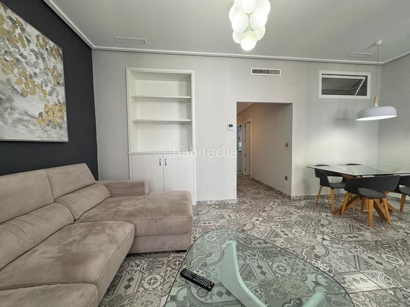 Foto c2093134-66db-421d-a72e-4d373703308a. Rent flat in Barrio del Centro Alicante