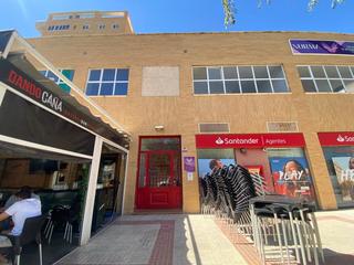 Local Comercial en Calle de la Armonía 2