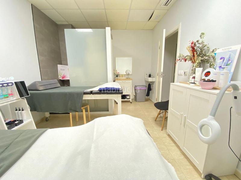 Foto c6249c52-35b0-440a-aa33-ea1446cceb36. Affitto locale commerciale in calle de garcía andreu 13 in Alicante