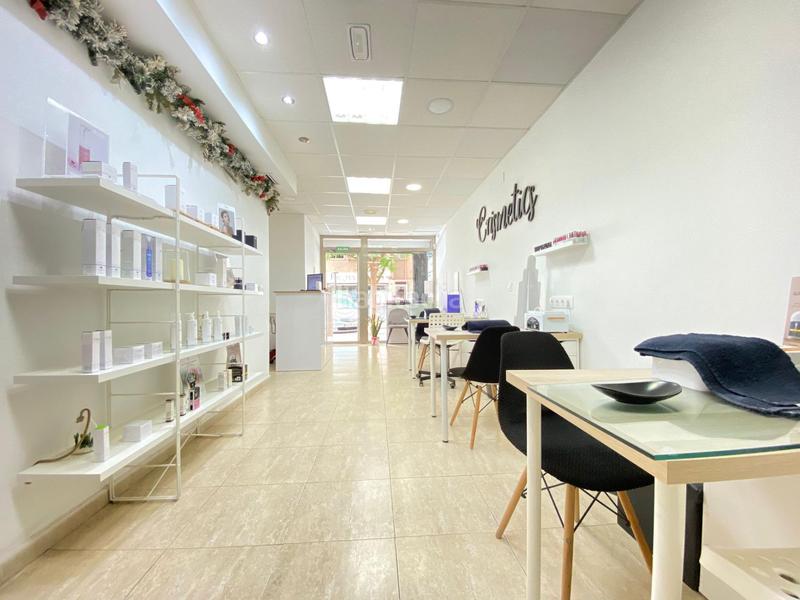 Foto d397f2a3-6c12-4575-9678-4b586d27835a. Lloguer local comercial a calle de garcía andreu 13 a Alicante