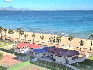 Appartement à Calle musico jose mira figueroa. Vive con vistas al mar en urbanova