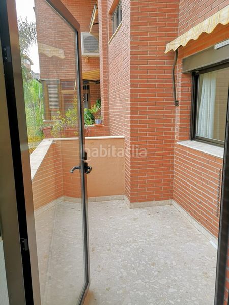 Foto 949c7866-0043-4051-96b8-9faf5e5ff775. Dúplex amb calefacció aparcament piscina a Vistahermosa Alicante