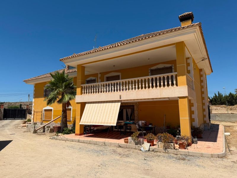 Foto b4064dd6-d5c0-458b-8329-58e1e51b6d0a. Xalet a calle calle turquesa 29 a Valle del Sol Mutxamel