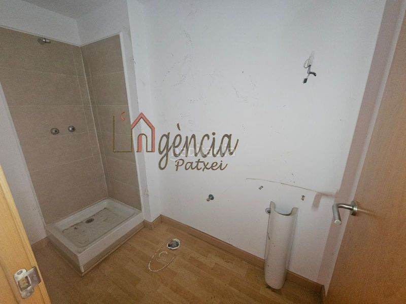 Foto 5c78f205-e828-4735-a8ba-6e829fec38b7. Pis a Bisbal d´Empordà (La)