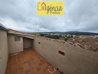 Pis a Piverd-Vila-Seca-Bruguerol. Ático dúplex muy luminoso en la zona de la bòbila nova, palafrug