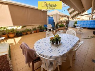 Flat in Centre. Piso de 98 m con terraza de 85 m en el centro de palafrugell