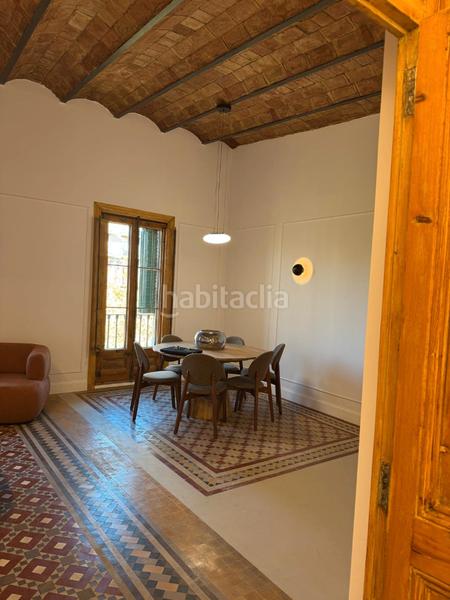 Foto 64f001fb-87af-4bb7-95aa-69ead03fa22f. Etagenwohnung mit heizung in Sant Antoni Barcelona