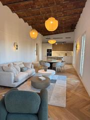 Pis  Gran via de les corts catalanes. Fantástico piso reformado a estrenar en gran via – casa novas |