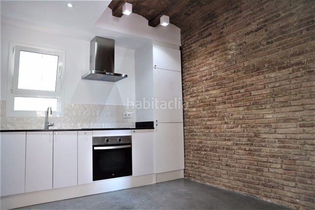 Foto f86f9d52-f088-498a-8323-68e23e327e44. Pis amb calefacció a Raval Barcelona