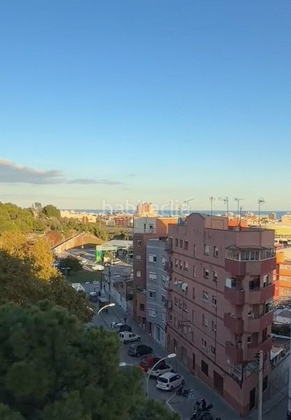 Foto a6087736-39c3-475d-89da-033b40a45346. Pis a La Salut Badalona