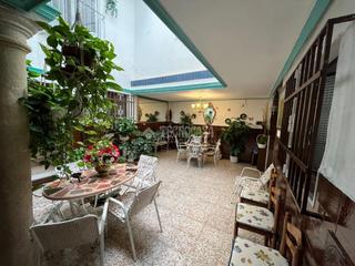 Casa aparellada a Ctra. Circunvalación - La Magdalena. Casa en venta en jaén