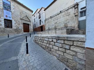Casa aparellada en San Bartolom - Milln de Priego. Casa en venta en jan