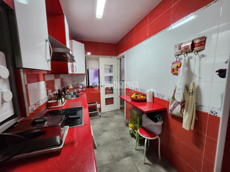 Foto 39636e48-353f-4d3e-aa26-5d2370d7c58a. Piso  en venta en Ctra. Circunvalación - La Magdalena Jaén