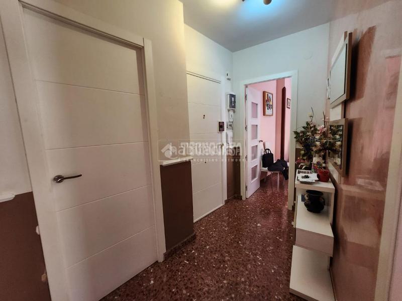 Foto 54bdc97a-0aee-4789-8159-a369c951af33. Piso  en venta en Ctra. Circunvalación - La Magdalena Jaén
