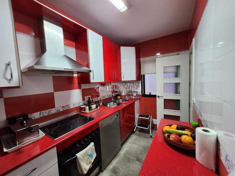 Foto ac4546c1-da69-41ab-a485-ece7f2f7c014. Piso  en venta en Ctra. Circunvalación - La Magdalena Jaén