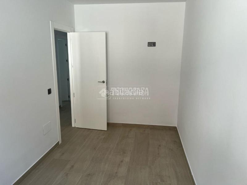 Foto 28ea3d02-205e-41be-b75d-b9c2105e2fe5. Casa pareada casa en venta en Jamilena