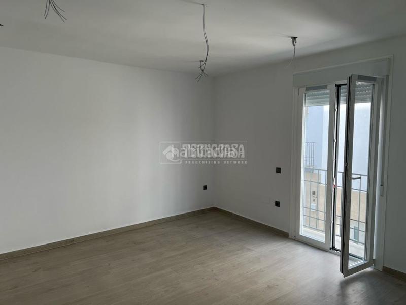Foto 531fb172-e17a-43cd-94ef-40c8d6aaae44. Casa pareada casa en venta en Jamilena