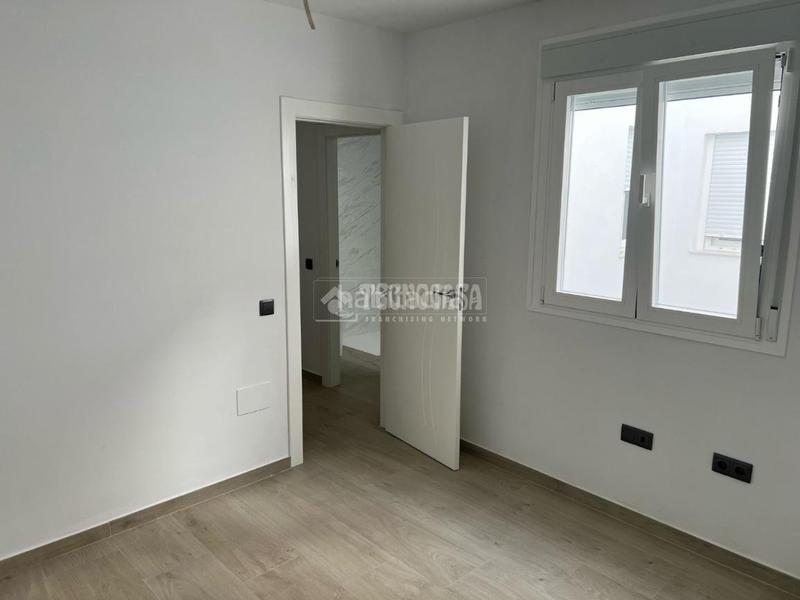 Foto c88ee56c-4b2c-466b-8957-91ed8ec1ade6. Casa pareada casa en venta en Jamilena