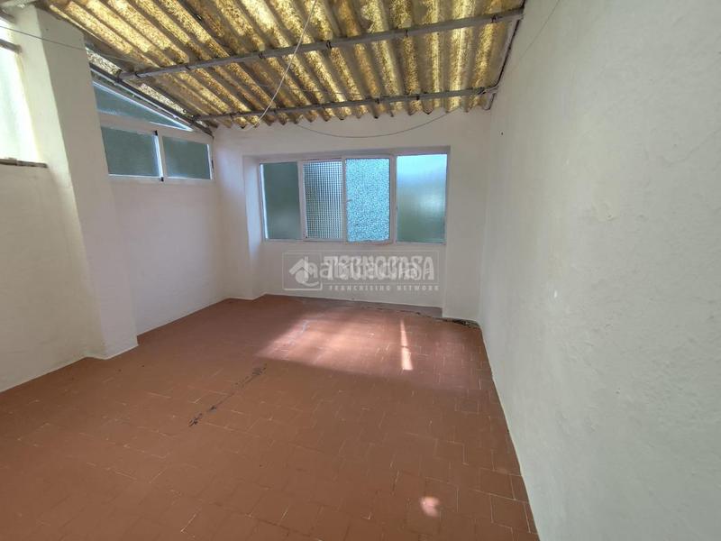 Foto 1c4da8a0-9b08-4d76-8ff7-41f7457cf526. Casa pareada casa en venta en Valdepeñas de Jaén